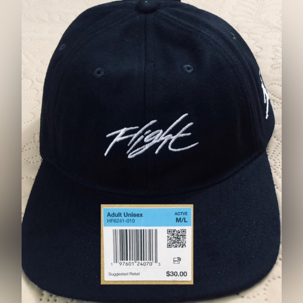 NEW..ADULT UNISEX M/L JORDAN FLY CLUB CAP (BLACK)